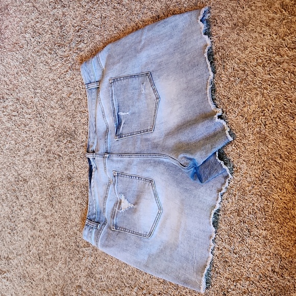 Lane Bryant Mid- Rise Girlfriend Denim Shorts - Picture 2 of 4